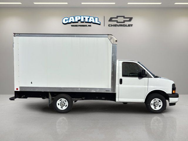 2024 Chevrolet Express Base