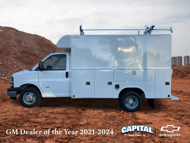 2024 Chevrolet Express Base