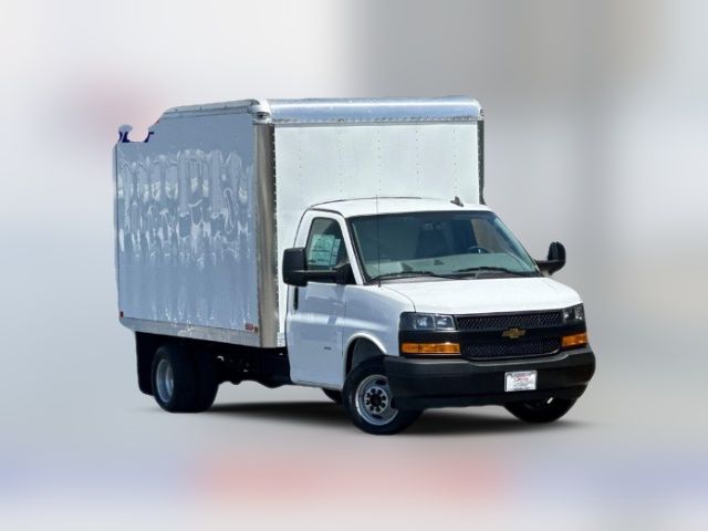 2024 Chevrolet Express Base