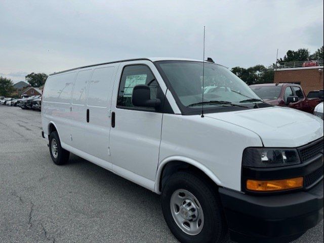 2024 Chevrolet Express Base