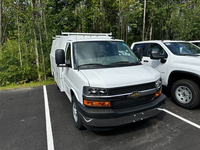 2024 Chevrolet Express Base