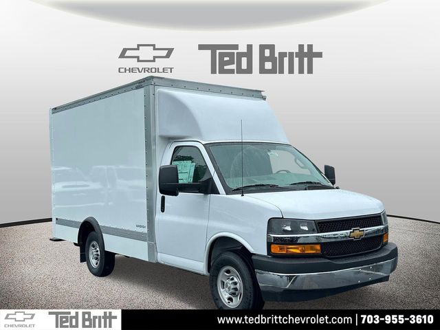 2024 Chevrolet Express Base