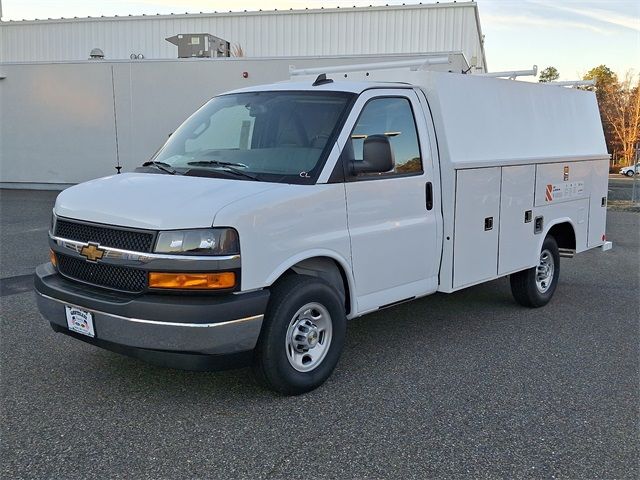 2024 Chevrolet Express Base