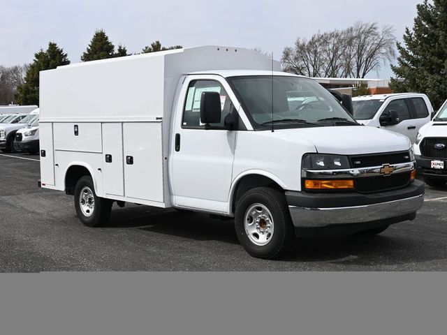 2024 Chevrolet Express Base