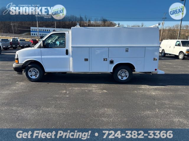2024 Chevrolet Express Base