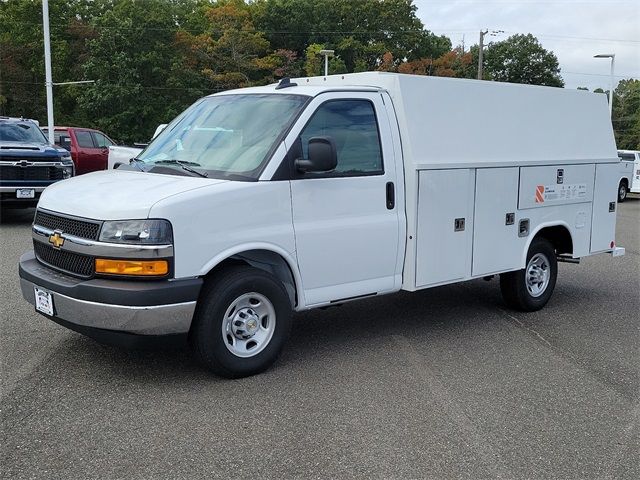 2024 Chevrolet Express Base