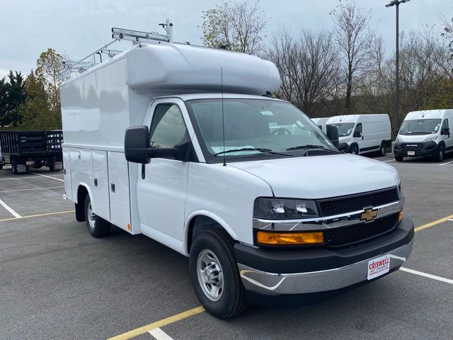 2024 Chevrolet Express Base