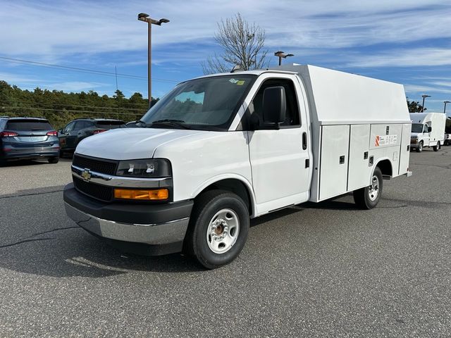 2024 Chevrolet Express Base