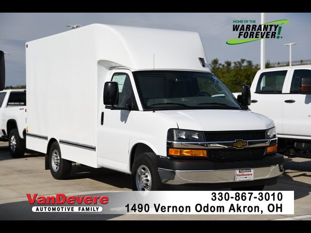 2024 Chevrolet Express Base