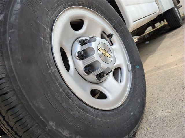 2024 Chevrolet Express Base