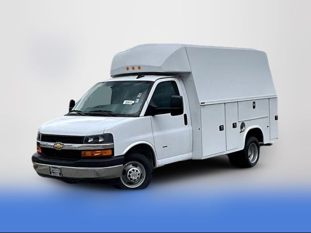 2024 Chevrolet Express Base