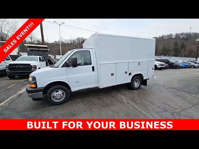 2024 Chevrolet Express Base