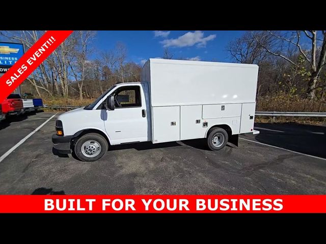 2024 Chevrolet Express Base