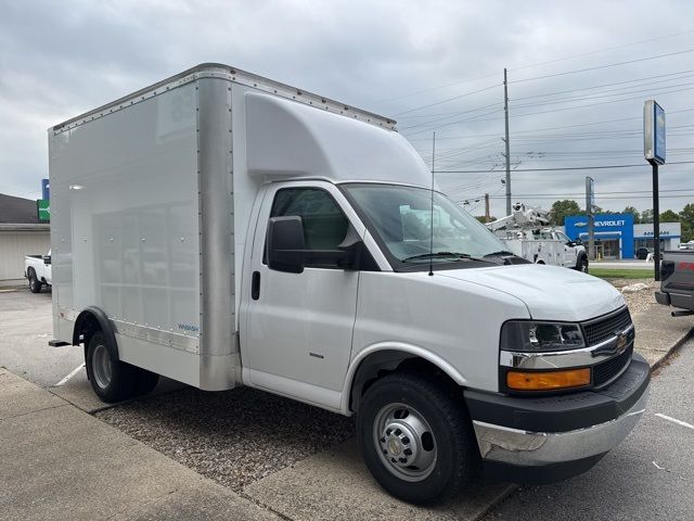 2024 Chevrolet Express Base
