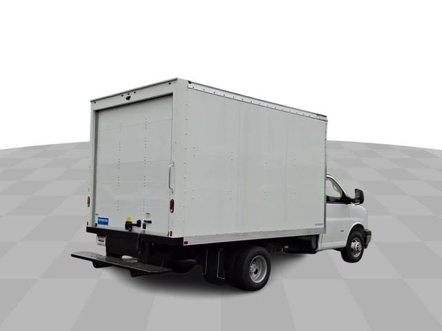 2024 Chevrolet Express Base