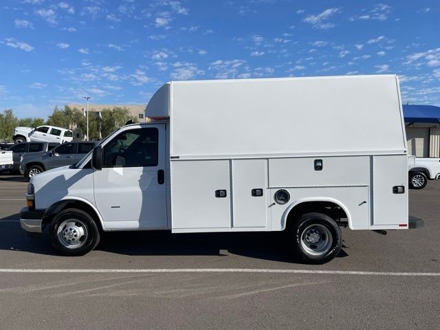 2024 Chevrolet Express Base