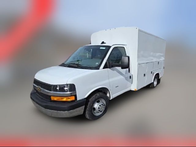 2024 Chevrolet Express Base