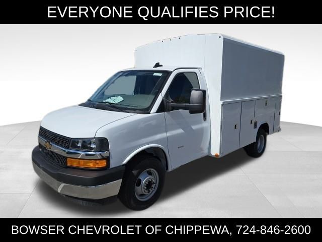 2024 Chevrolet Express Base