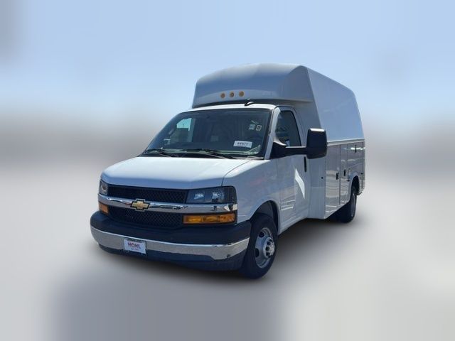 2024 Chevrolet Express Base