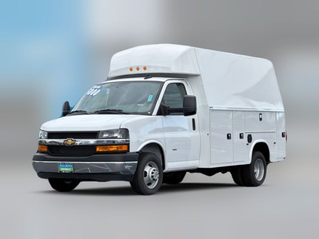 2024 Chevrolet Express Base