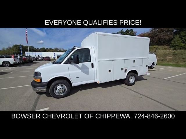 2024 Chevrolet Express Base