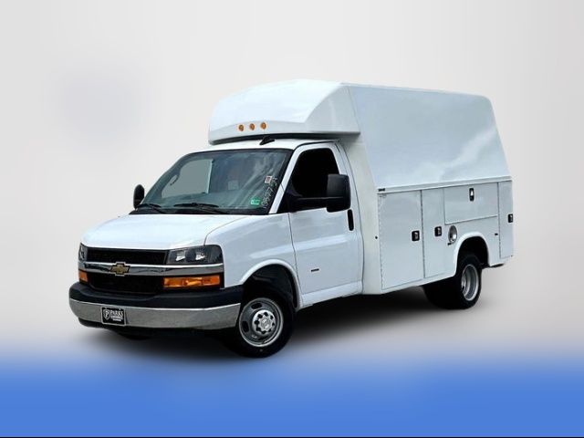 2024 Chevrolet Express Base
