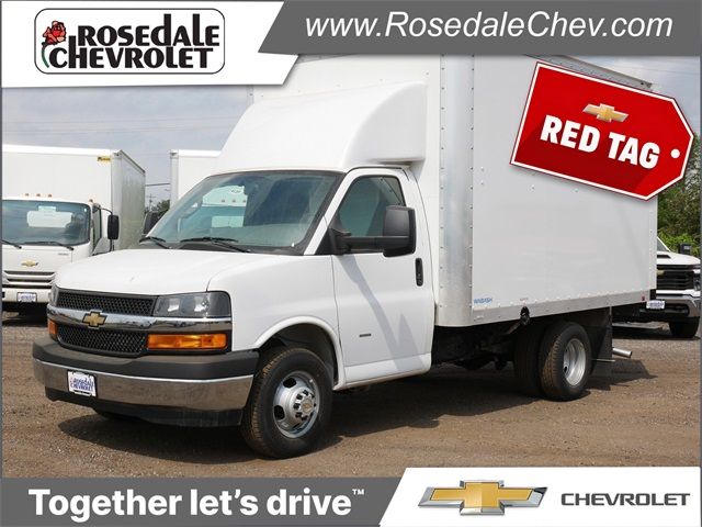 2024 Chevrolet Express Base