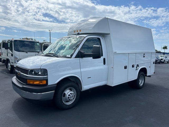 2024 Chevrolet Express Base