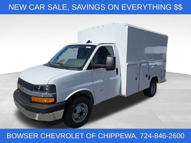 2024 Chevrolet Express Base