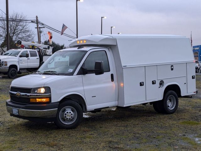 2024 Chevrolet Express Base