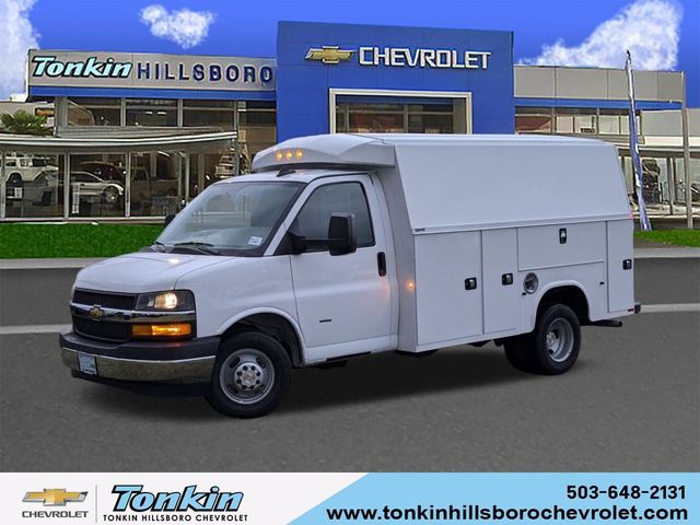 2024 Chevrolet Express Base