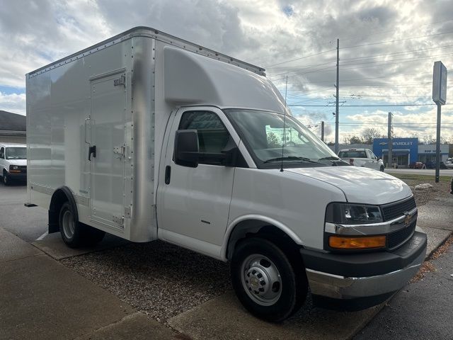 2024 Chevrolet Express Base