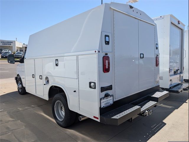 2024 Chevrolet Express Base