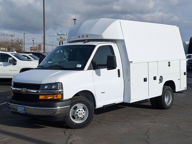 2024 Chevrolet Express Base