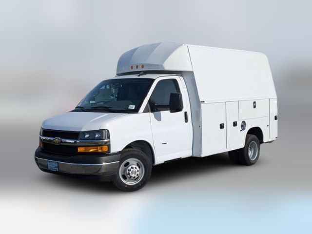 2024 Chevrolet Express Base