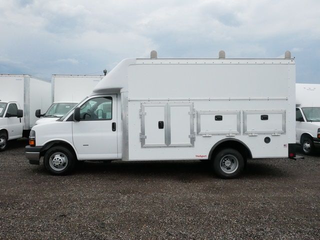 2024 Chevrolet Express Base