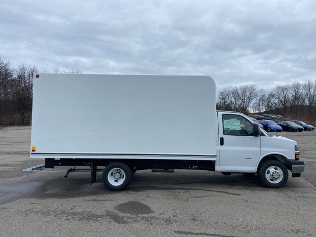 2024 Chevrolet Express Base