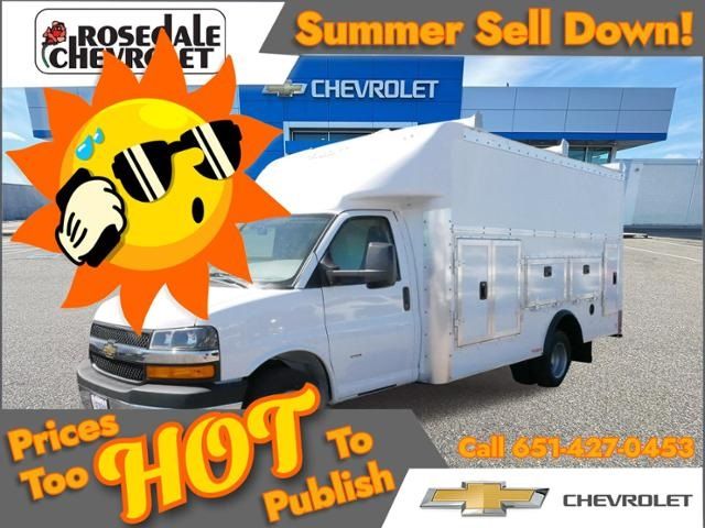 2024 Chevrolet Express Base