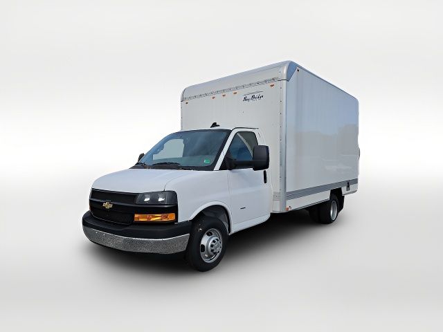 2024 Chevrolet Express Base