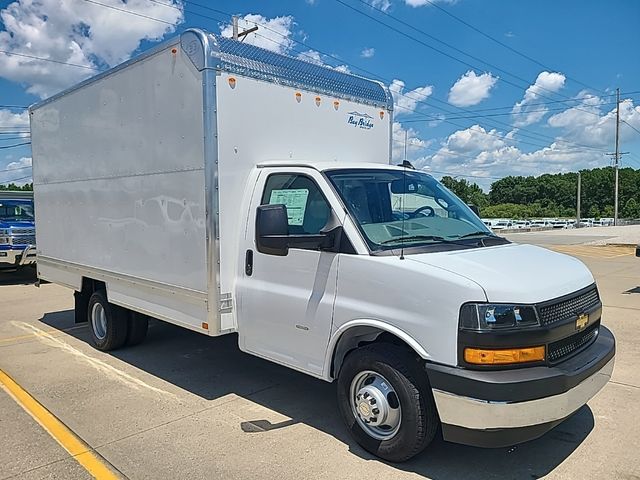 2024 Chevrolet Express Base