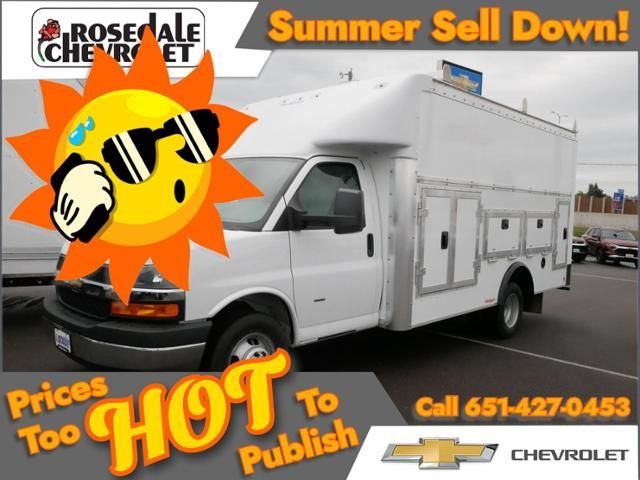 2024 Chevrolet Express Base