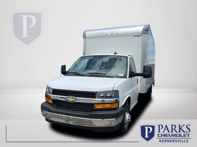 2024 Chevrolet Express Base