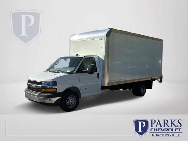 2024 Chevrolet Express Base