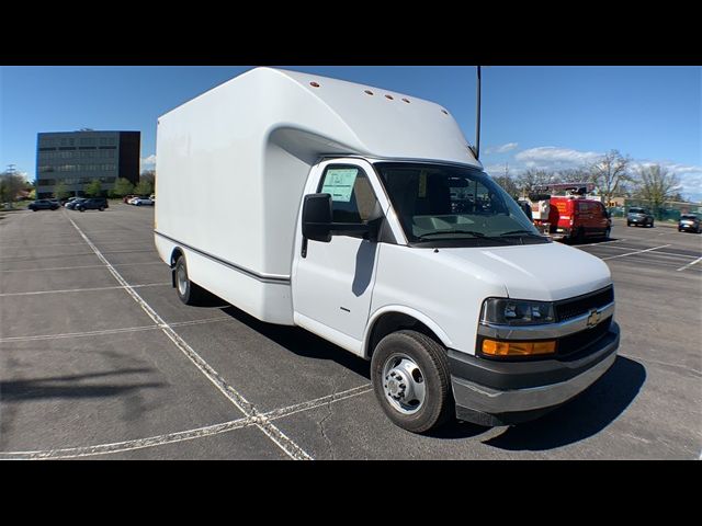 2024 Chevrolet Express Base