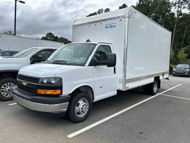 2024 Chevrolet Express Base