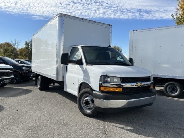 2024 Chevrolet Express Base