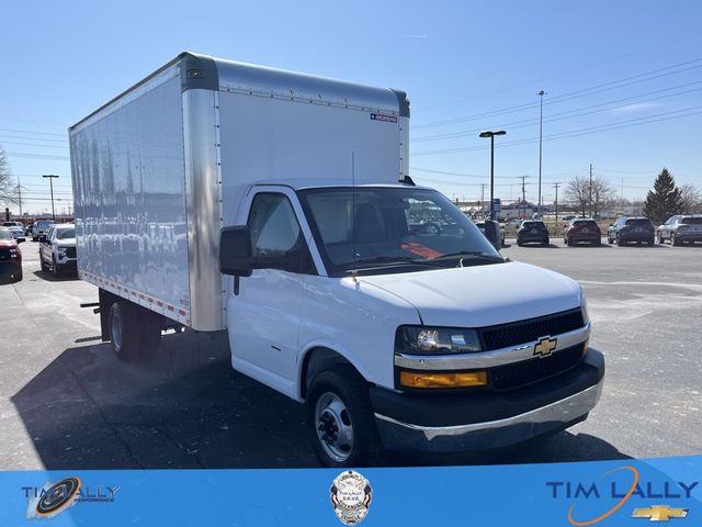 2024 Chevrolet Express Base
