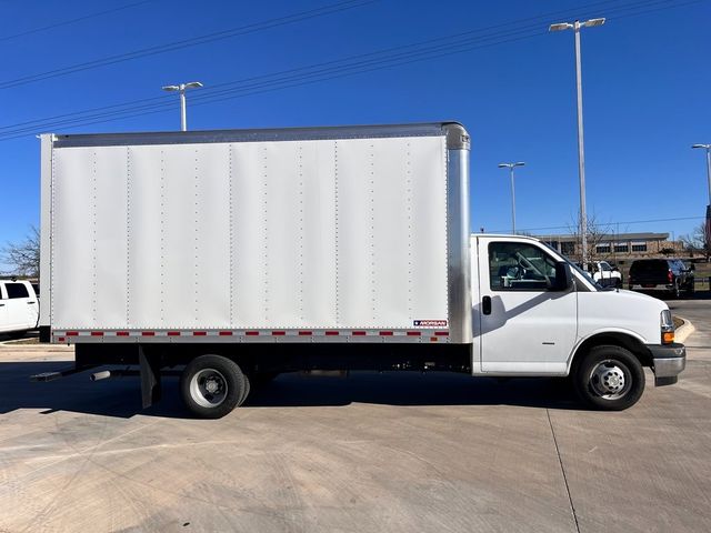 2024 Chevrolet Express Base