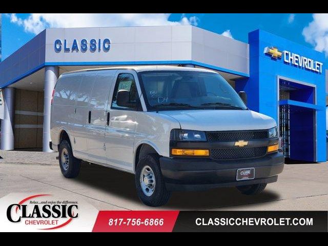 2024 Chevrolet Express Base