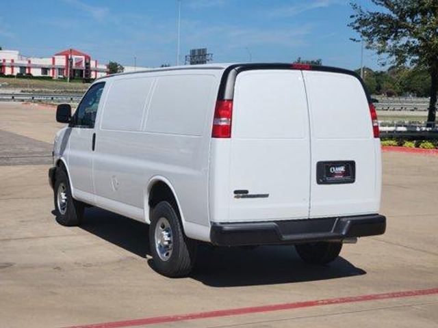 2024 Chevrolet Express Base